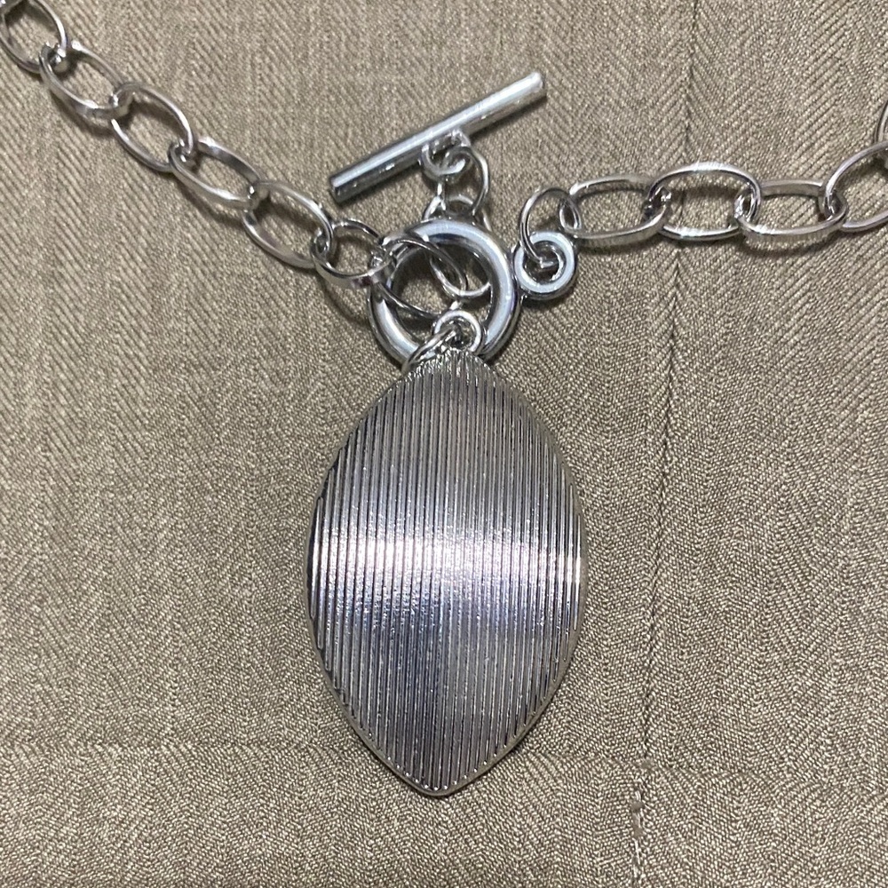 Paparazzi Silver Necklace with Deep Purple Accents - Picture 4 of 5
